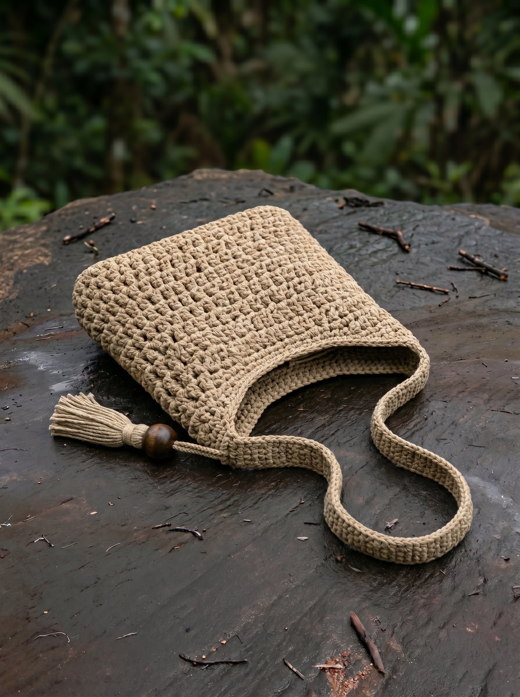 Boho Beige Crochet Shoulder Bag – Handmade Tassel Bag