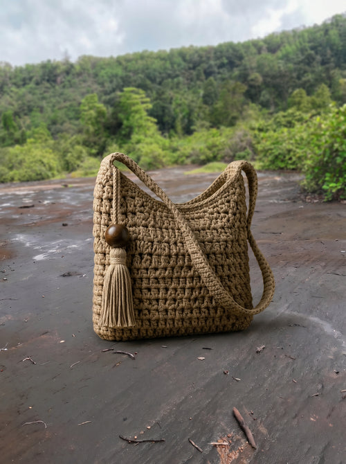 Boho Beige Crochet Shoulder Bag – Handmade Tassel Bag