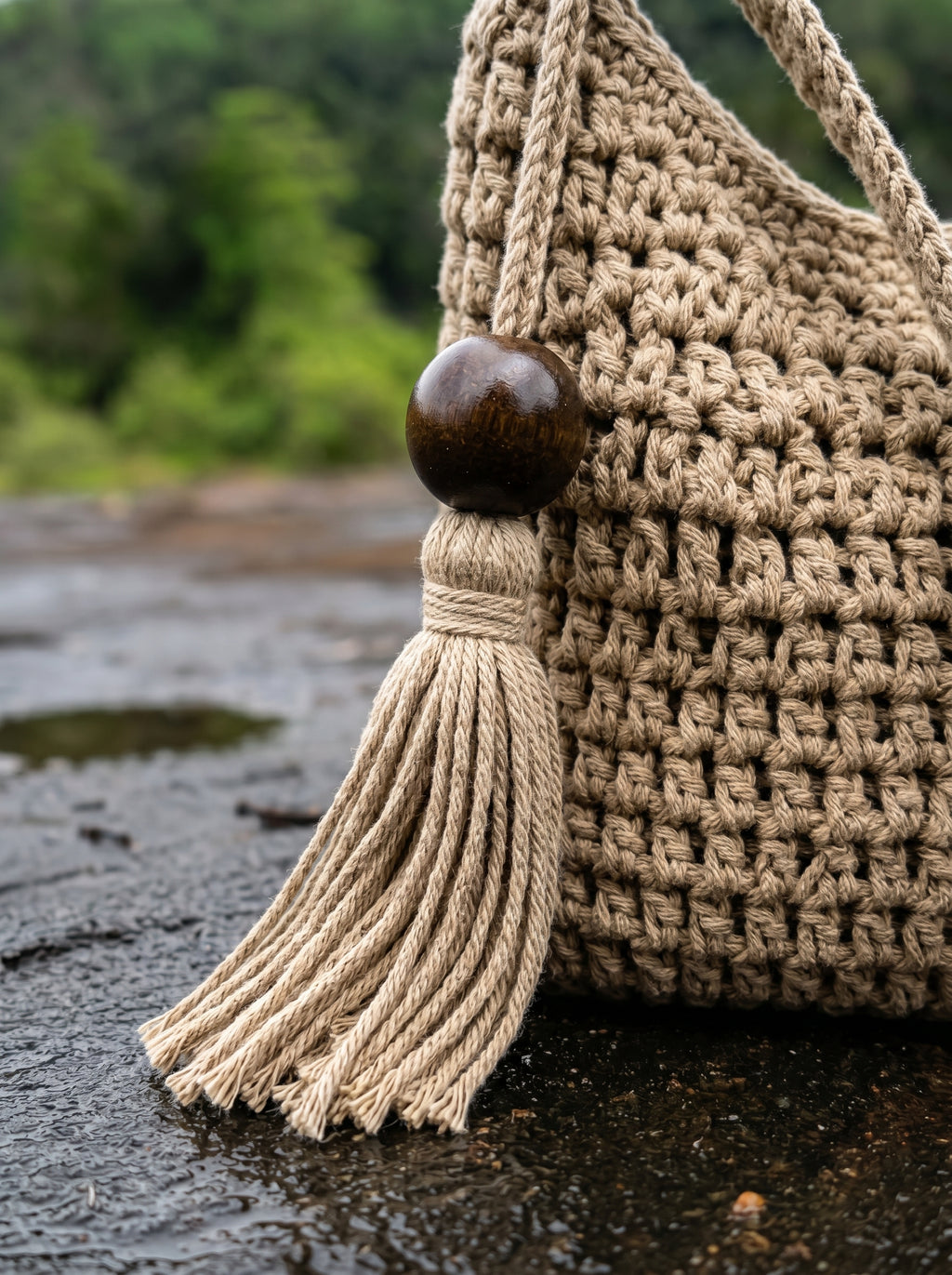 Boho Beige Crochet Shoulder Bag – Handmade Tassel Bag